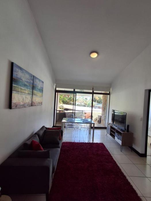 Apartamento en condominio Avalon Country Club,Santa Ana, 4 personas, terraza, restaurante, piscina, tenis,ideal para mascotas