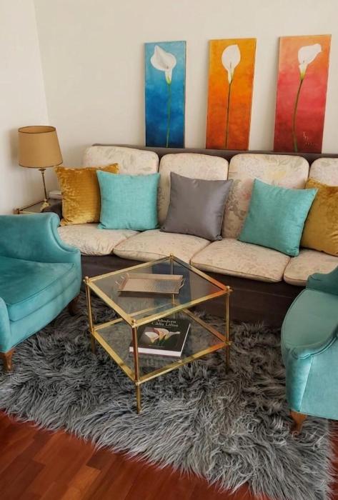 Casa Luz 3-Room Apartment with a Balcony in Almagro for 4
