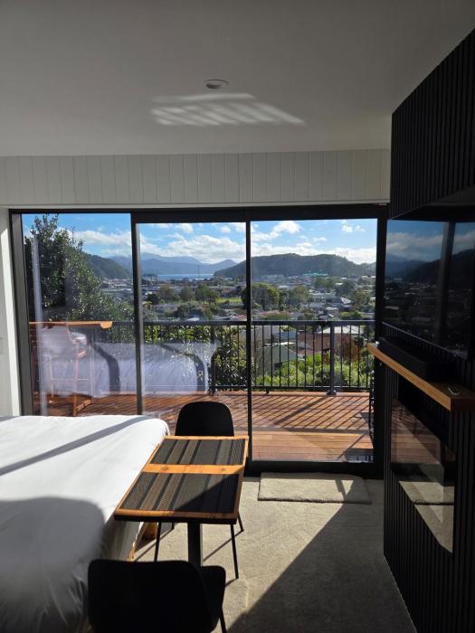 The Landing - Picton