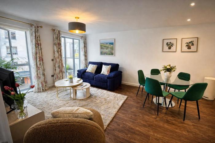 Avacado Tree Apartment - near Cambridge Station