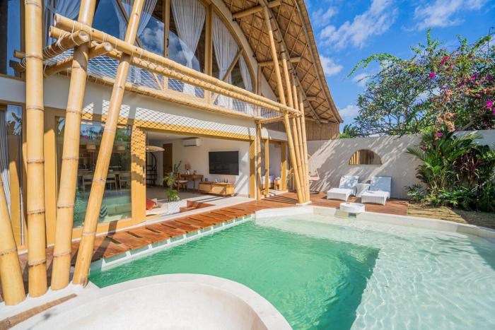 Villa Melao - Stylish 3BR Eco-Villa in Kerobokan