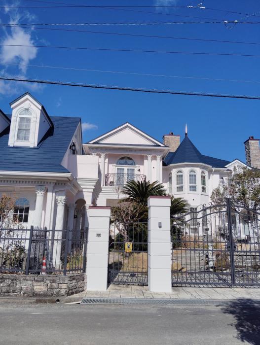 シンデレラ城風 邸宅の離れ