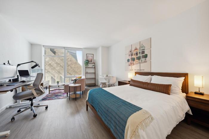 SoMa Studio w Work Setup by Anyplace - 11603