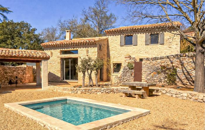 Maison En Pierre Avec Piscine