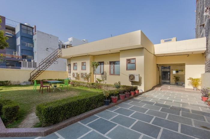 Lime Tree Studio Service Apartment Near Fortis Gurgaon