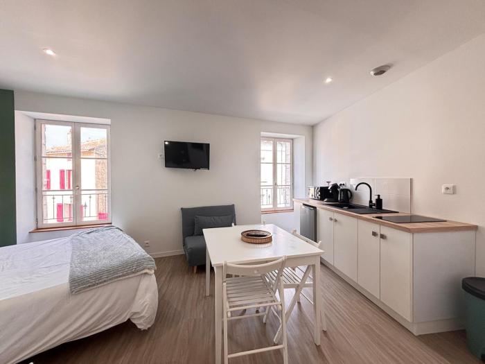Studio La Tour Château-Larcher Arrivée autonome
