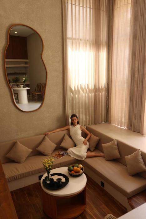 NEW Sunlit 2BR Close to BEACH retreat w rooftop