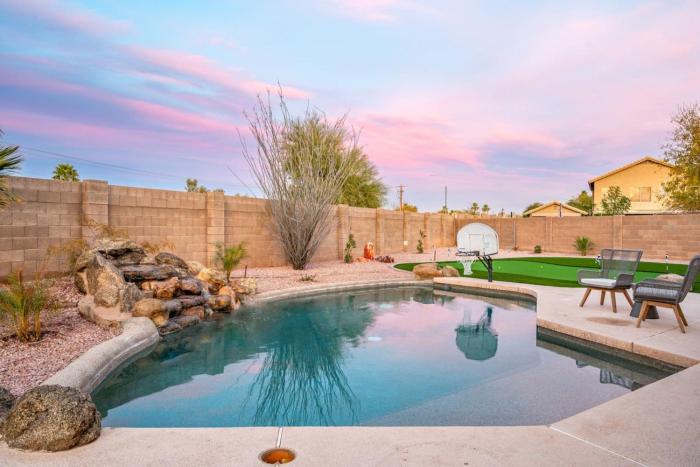 NEW Gorgeous 5bd3ba HeatedPool