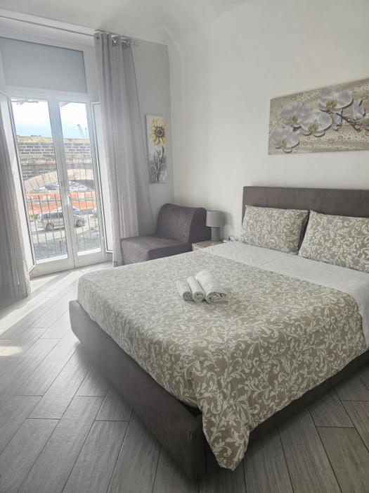 Desys house - Apartments with Arch View, Catania Historic Center