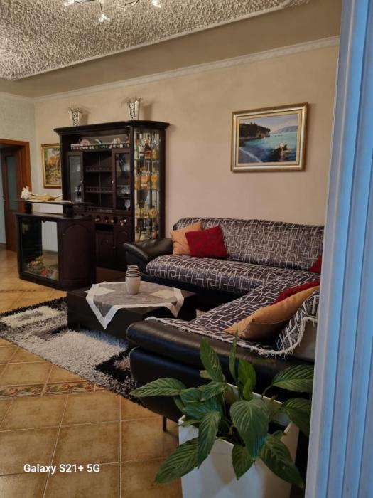 The Center Apartment