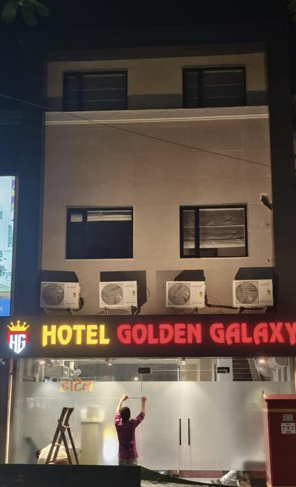 Hotel Golden Galaxy