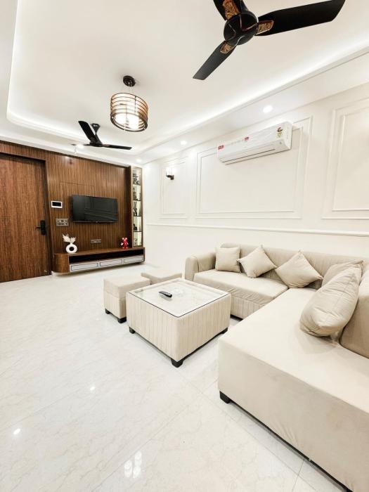 The Luxe Haven 3BHK - Sector 110 - Near Expo Mart