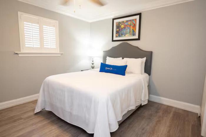 2BR Marigny Retreat Near Frenchmen w Pool & Tub