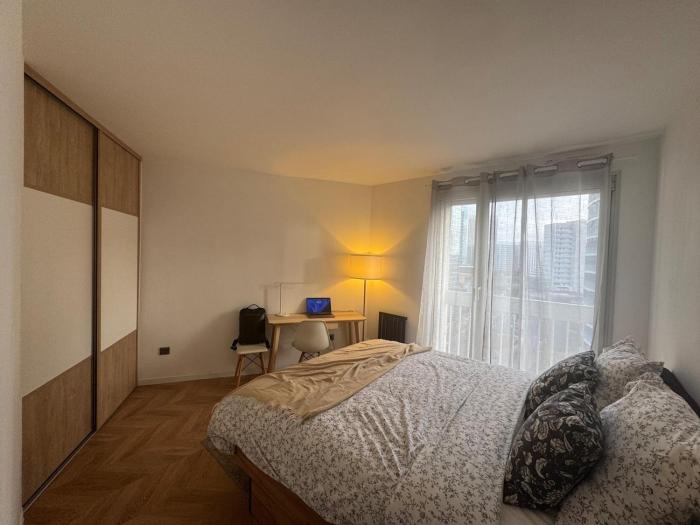 Spacious 1BR up to 4 Guests near La Défense from Metro 5 min