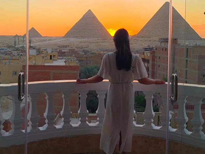 Apartment with panoramic view of the Pyramids, suitable for families