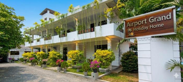 Airport Grand Holiday Home