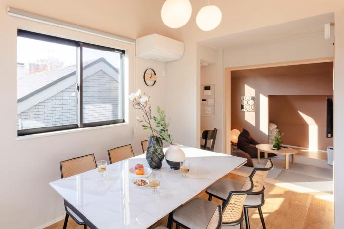 Hours House Tateishi