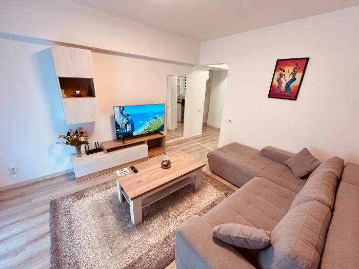 Central Charm Stay - Bright & Old Town