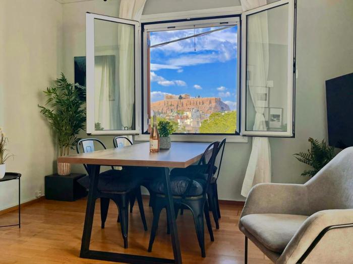 New! Pagkrati area, Front-Row Acropolis Views Apt