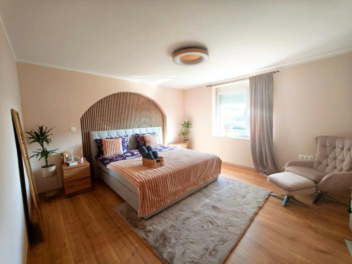 Brand new luxury citycenter apartment with free parking