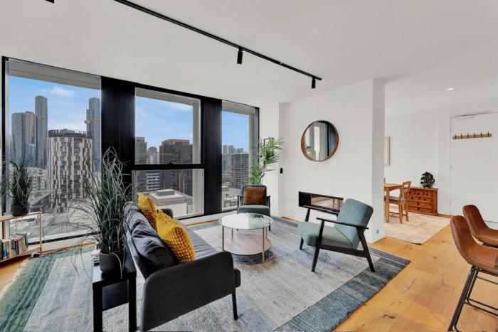 Stylish 2BDR Penthouse with City Views