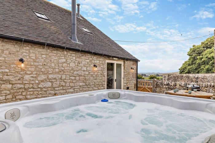 3 Bed in Hartington oc-h30059