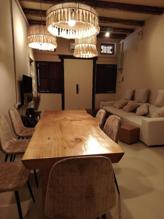 Hana House Georgetown 4BR Walkable to Penang Street Art