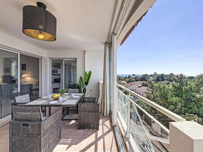 Apartment Les Calanques dAzur by Interhome