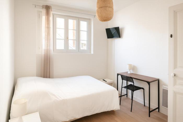 2 LAppart Hôtel Chambre Privée Avec Espaces Communs, Proche Gare & Centre-Ville - Linge & Ménage Inclus