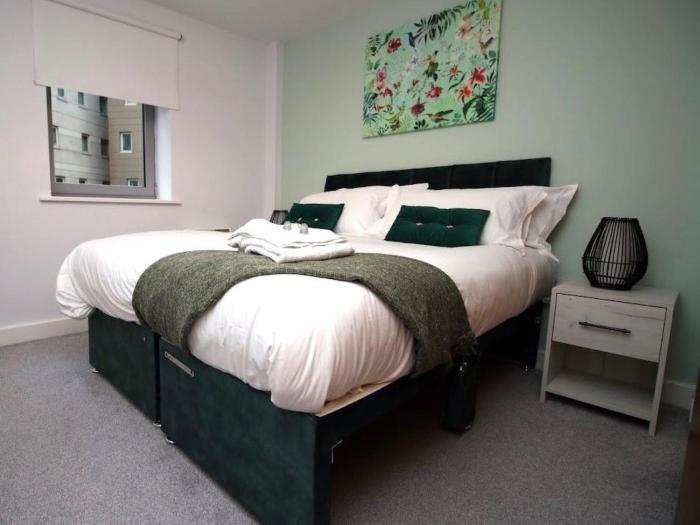Apartment Zentrale Wohnung Bristol- 2 Betten- Balkon- Wi-Fi by Interhome