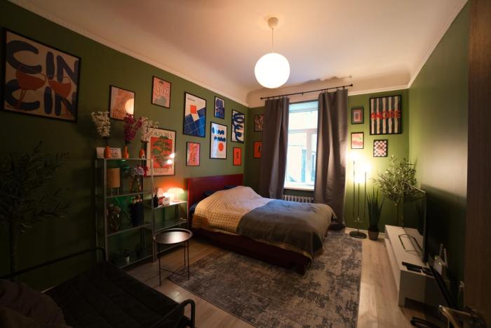 Stylish & Pet-Friendly Apt with Free Parking & Check-in