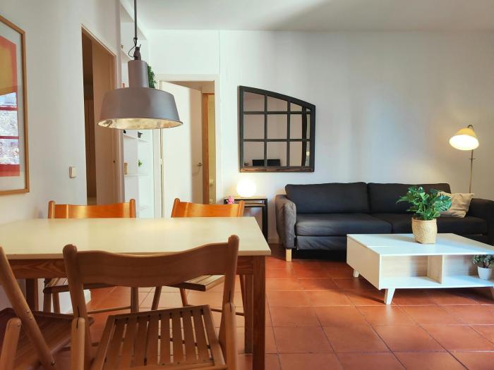 Bright 2BR Apt in Pl. Catalunya - Rambla D