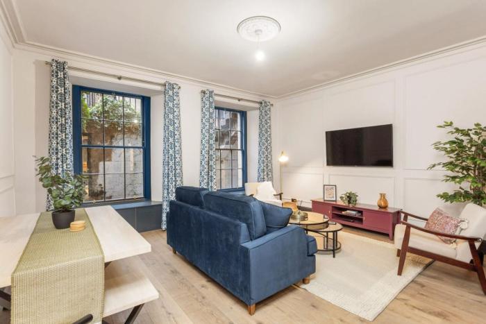 Traditional 1 Bed, City Centre, Edinburgh