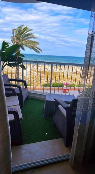 شقة مطلة على البحر