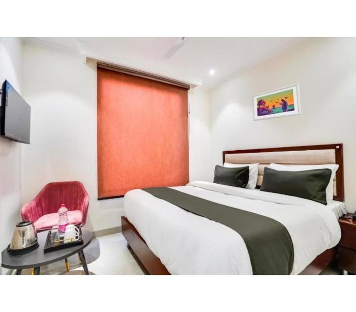 ELITE -by- Double RR Near New Delhi Railway Station