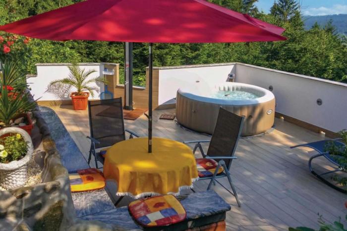Forest Retreat Bonidesa - Panoramic Terrace & Hot Tub - Happy Rentals