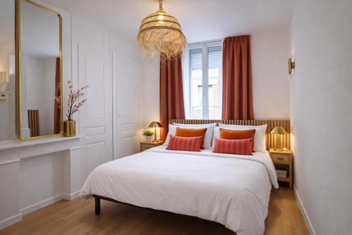 La Maison nette, calme, parking, 6 min a gare