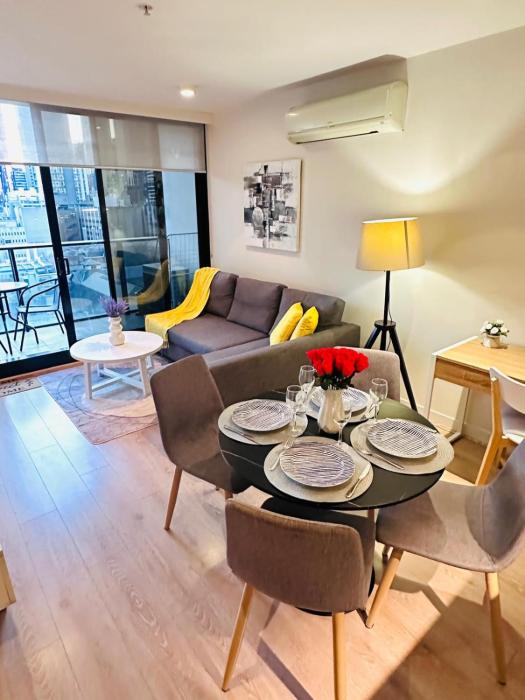 ADEK Apartments on Mackenzie-CozyCity Haven