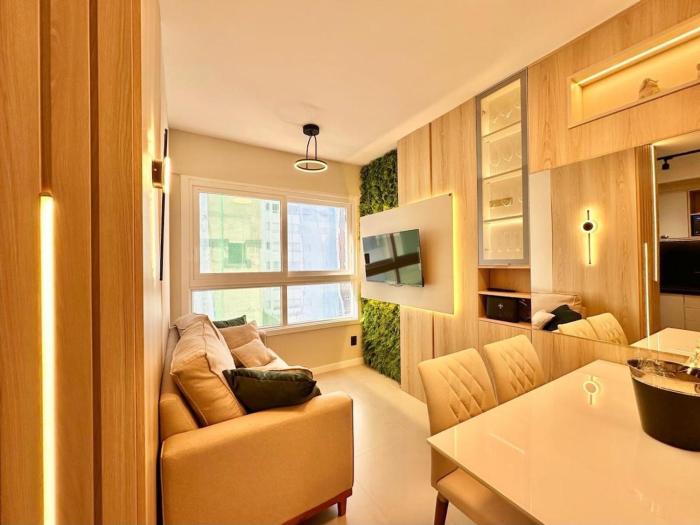 Apto Novo 2 Dorm c Suíte Navegantes 3 Quadras do Mar