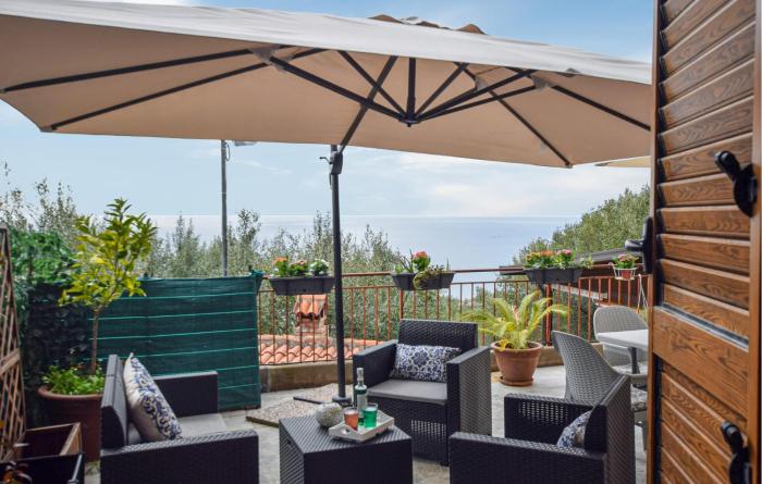 Awesome Apartment In Ascea With House Sea View