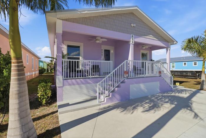 New! Charming Lilac Cottage 111
