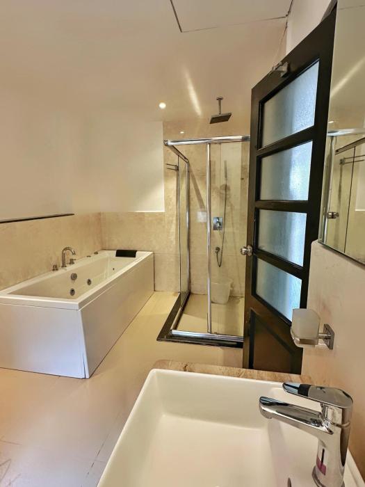 Silver Sands Hideaway