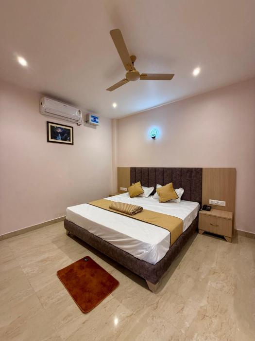Hotel Madhavpriye