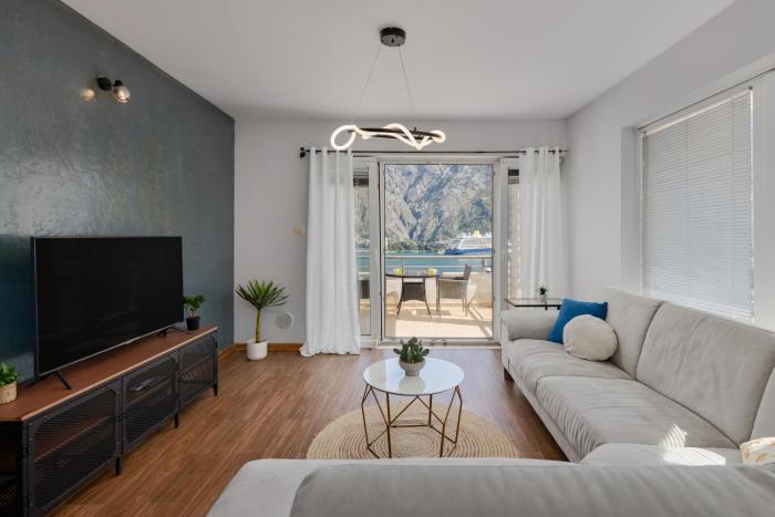 Kotor Vista Seaview 2 apartment by MN Property