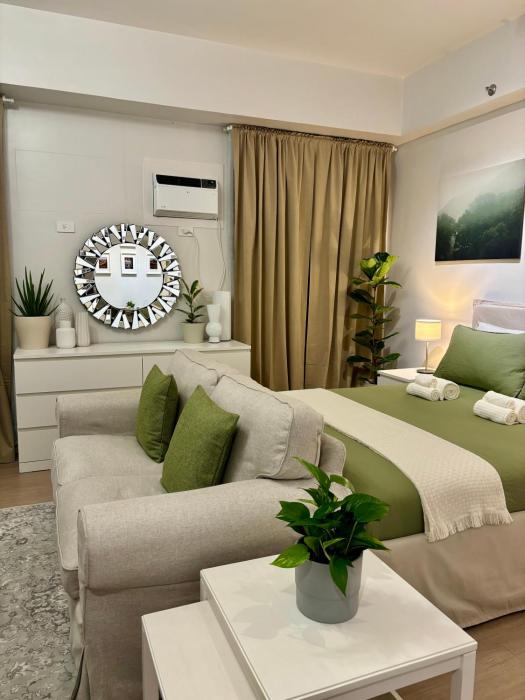 Stylish City Condo near SM City Sta Rosa