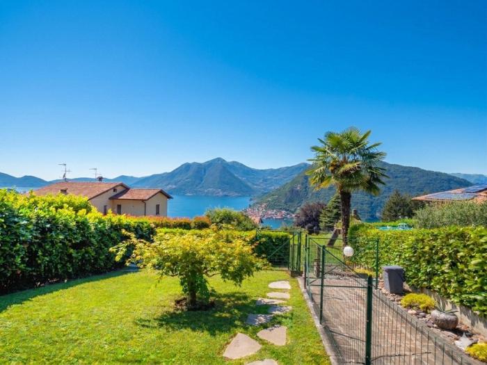 CasaDolcelago Sulzano Villa con Giardino Vista Lago Parking Free
