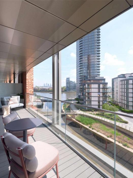 London Three Bedroom Apartment with Infinite Impressions.