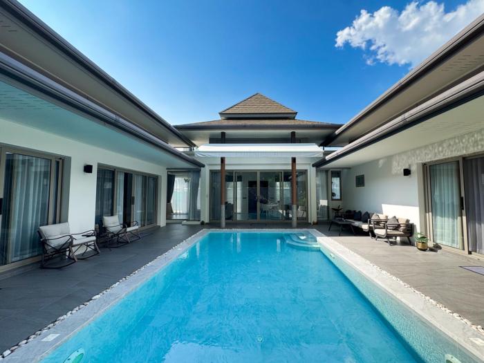 Luxury 3BR Pool Villa Private Pool Quiet Area