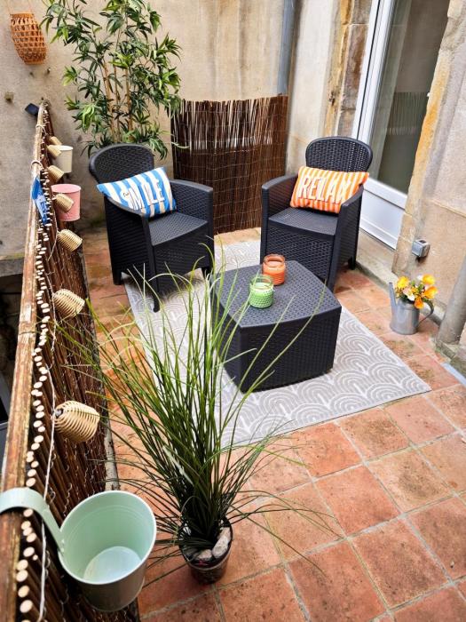 Le Cocon Des Arcades - Central, charmant balcon -