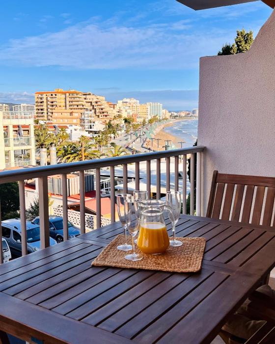 Sweet Escape Beachfront Apartment